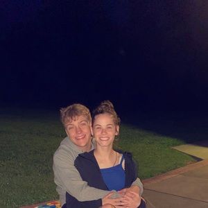 Meet your Posher, Stella